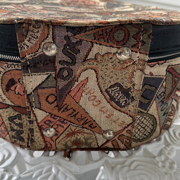Vintage hat box/zippered case with collegiate theme…Harvard, Rice, Ohio etc. - Picture 3 of 10